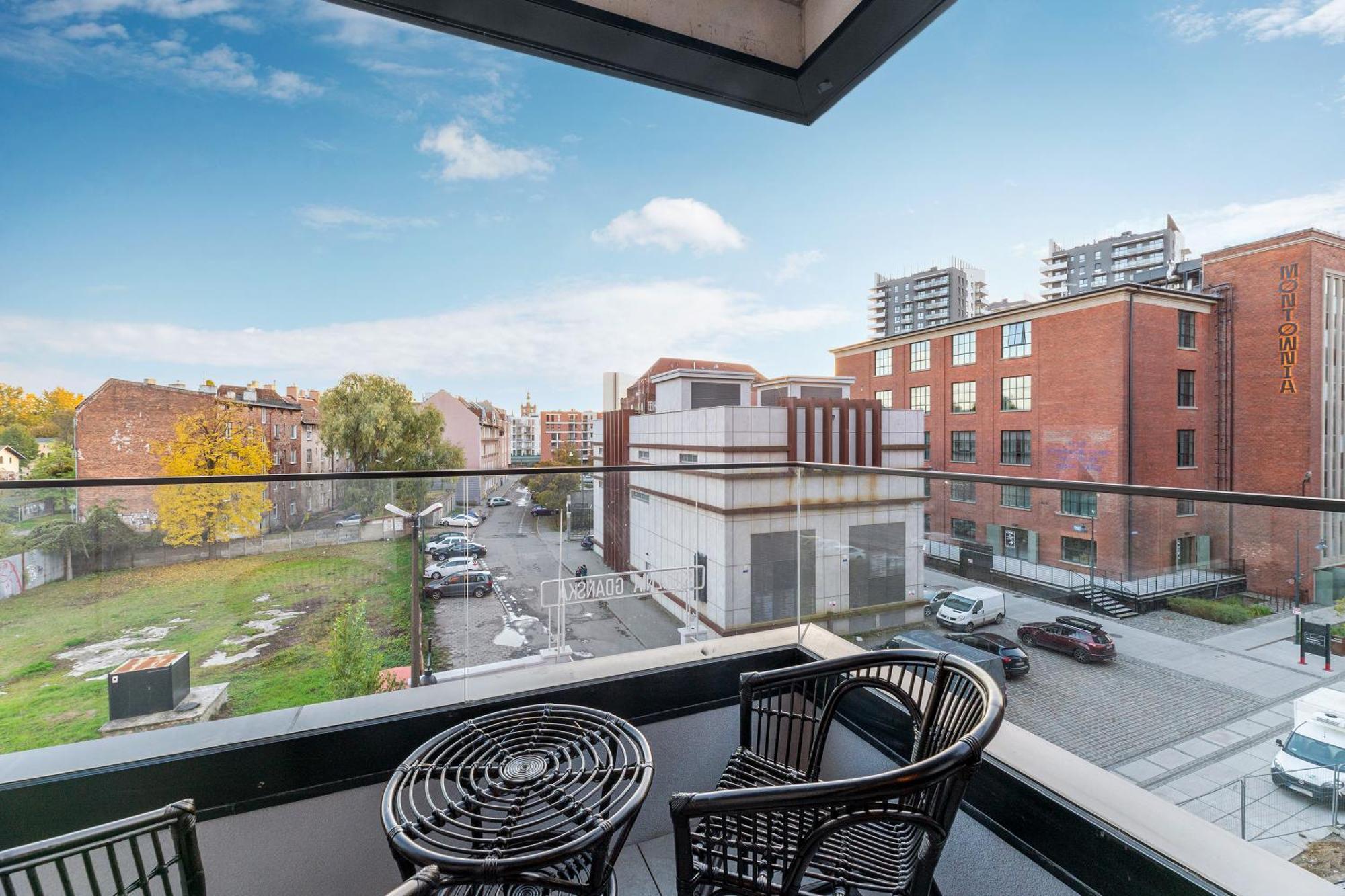Doki Living - Foodhall & Parking By Downtown Apartments Gdansk Exterior photo