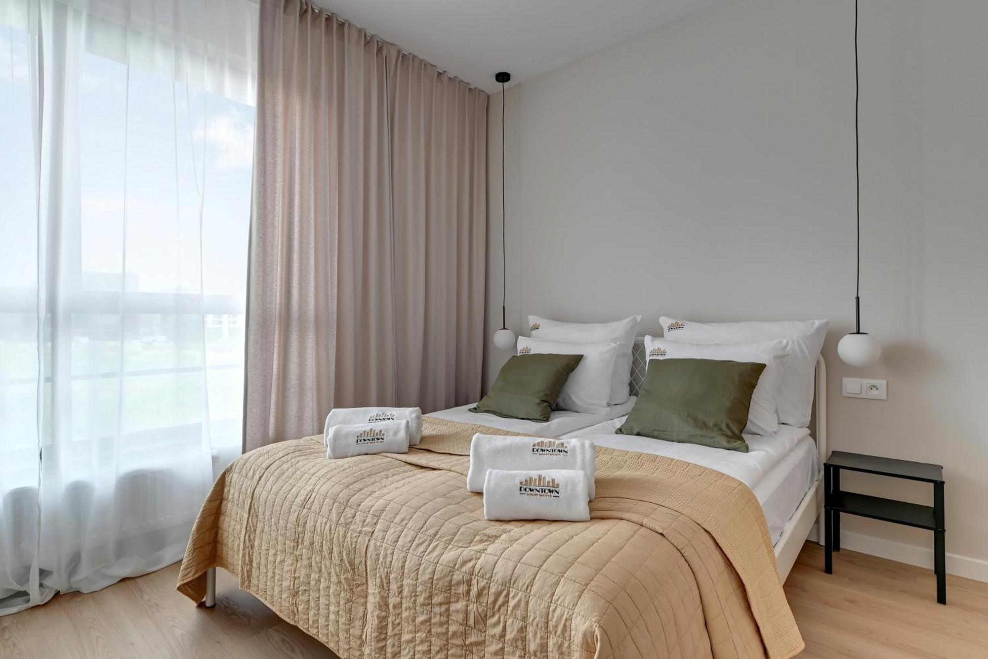 Doki Living - Foodhall & Parking By Downtown Apartments Gdansk Exterior photo