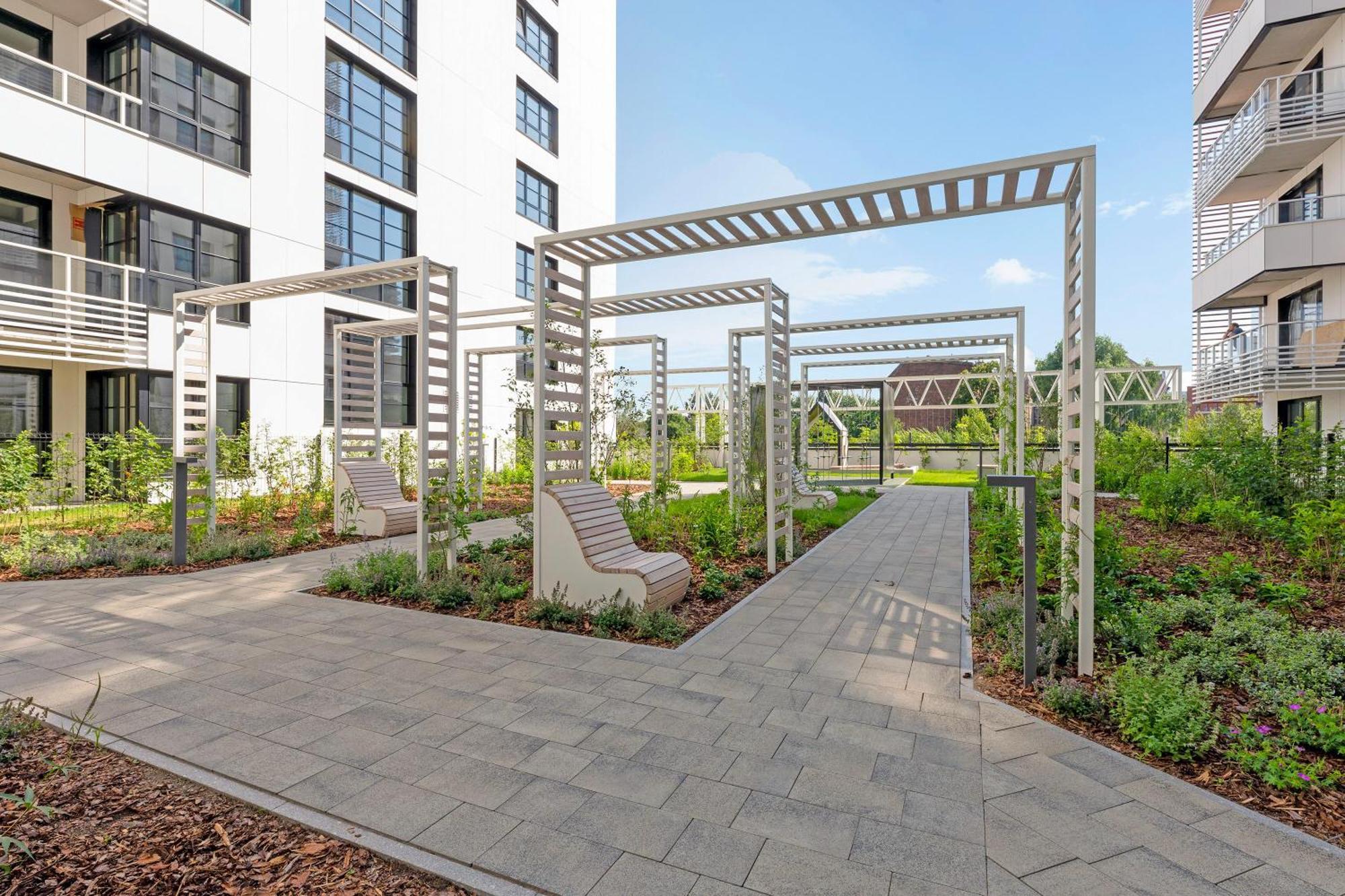 Doki Living - Foodhall & Parking By Downtown Apartments Gdansk Exterior photo